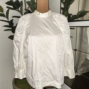 BRAND NEW NEVER WORN off white top with 3/4 balloon sleeve